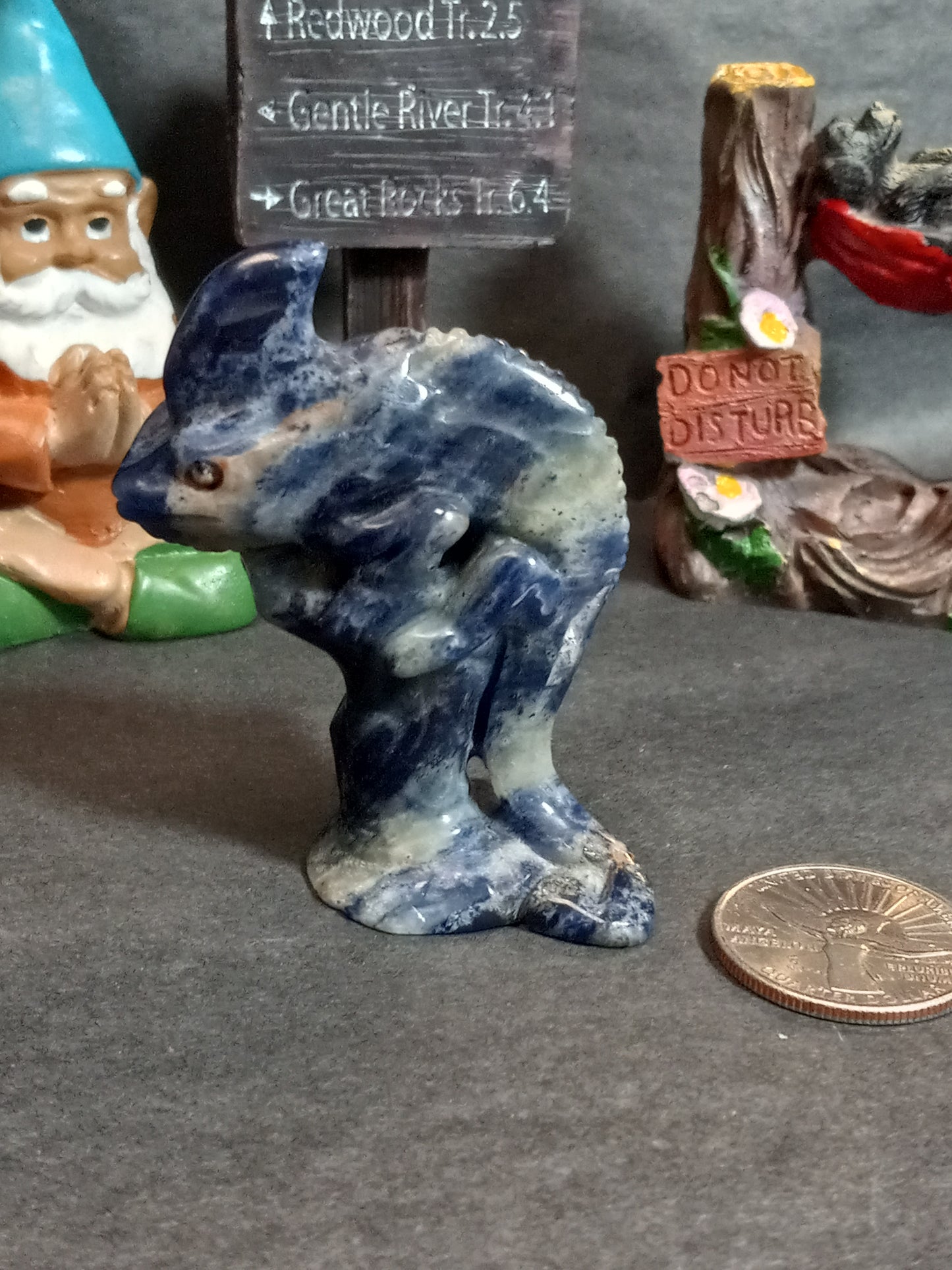 Sodalite Iguana Carving